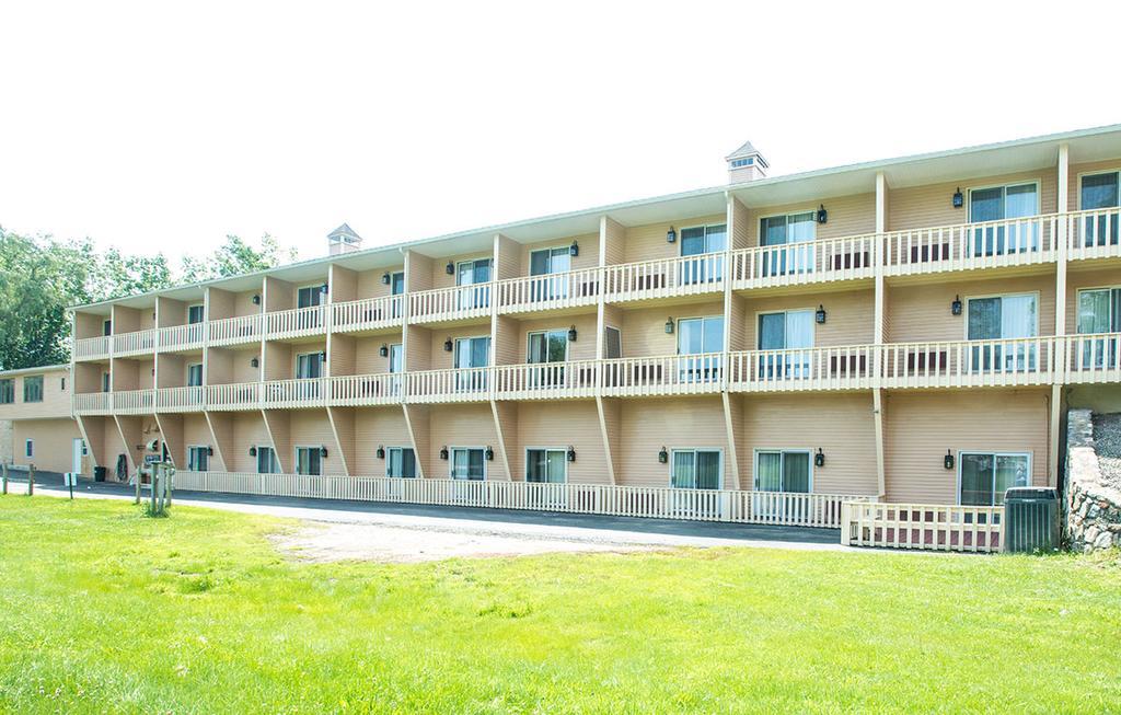 Hampton Falls Inn Экстерьер фото