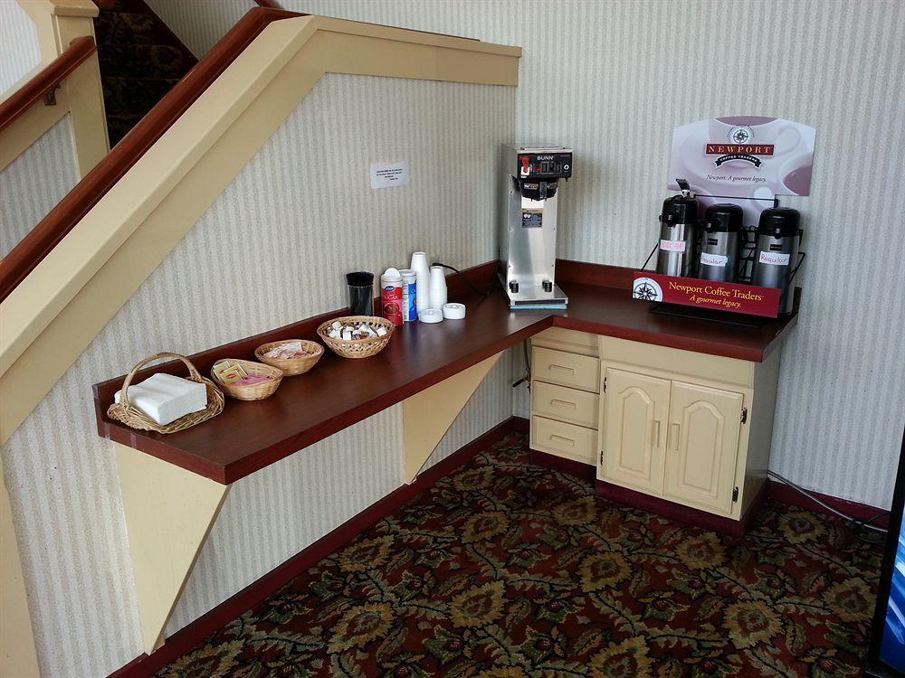 Hampton Falls Inn Экстерьер фото